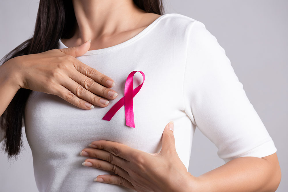 5 early signs of breast cancer to look out for