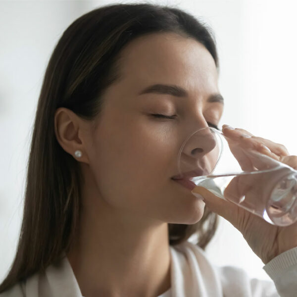 7 common side effects of not drinking enough water