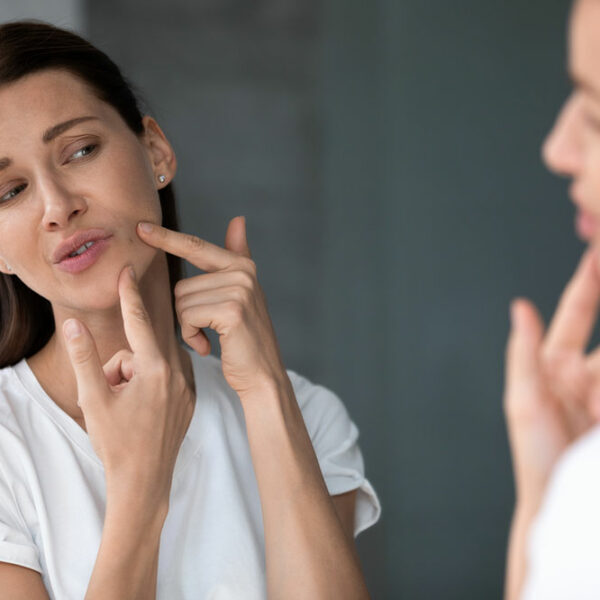 8 poor habits that worsen skin health