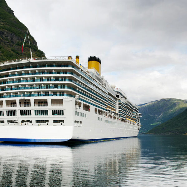 Check out these luxury Arctic cruises