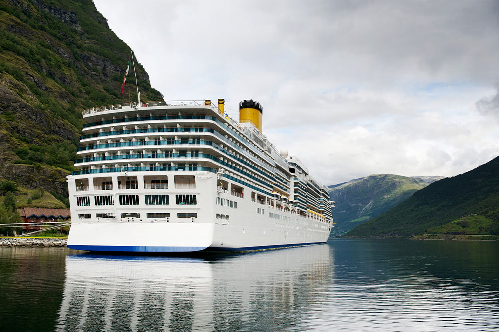 Check out these luxury Arctic cruises